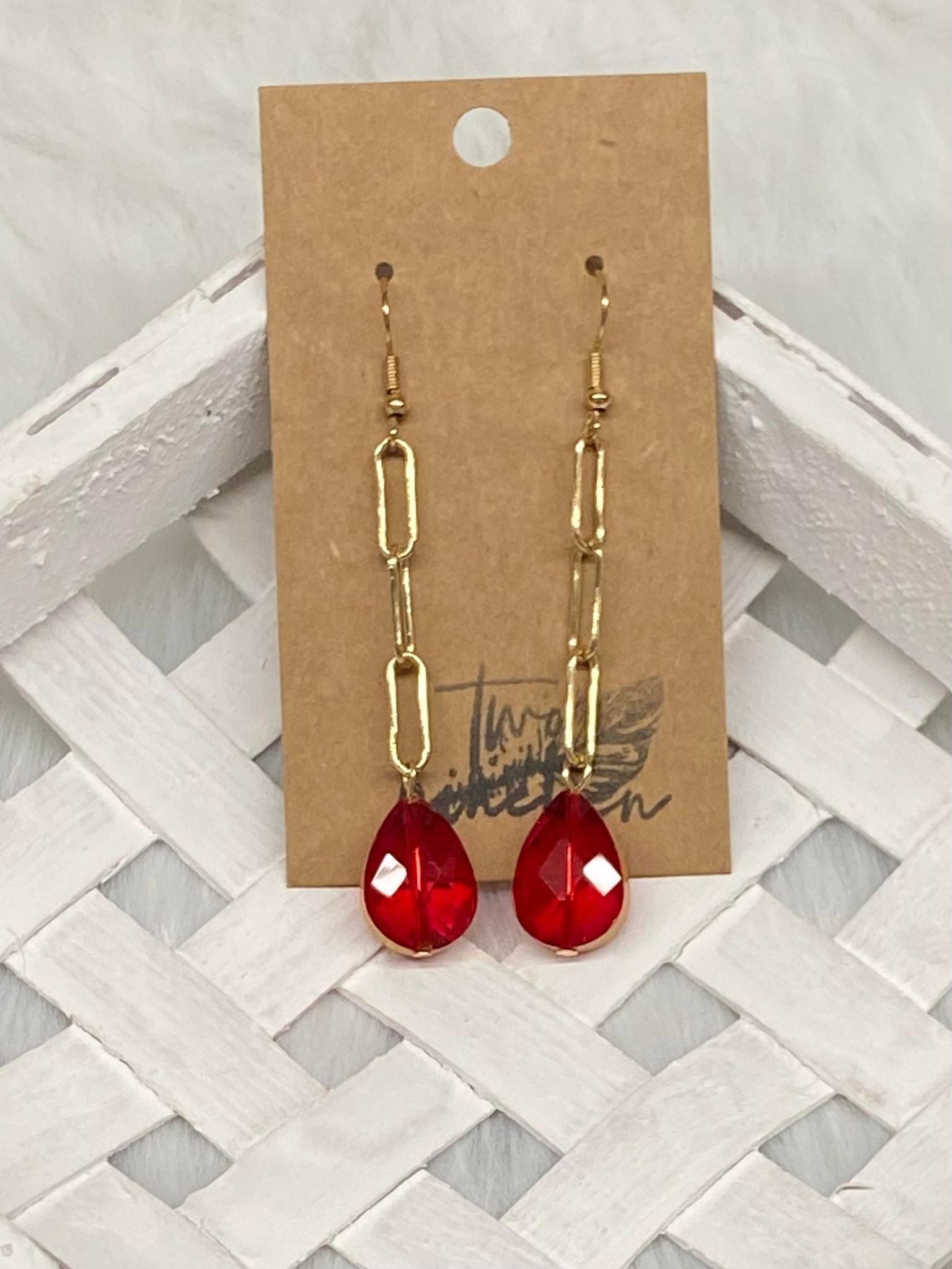 Chill with me Dangle Earrings - Red